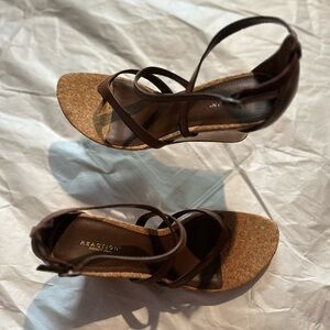Kenneth Cole Reaction Dark Brown Strappy Sandals